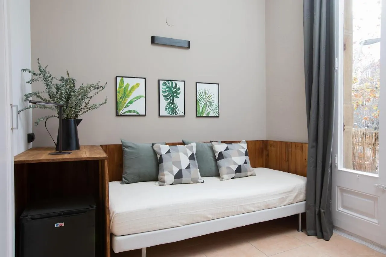 Jardinets Guest House Barcelona 2*,  Espanha