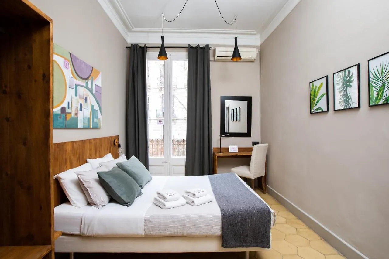 Jardinets Guest House Barselona