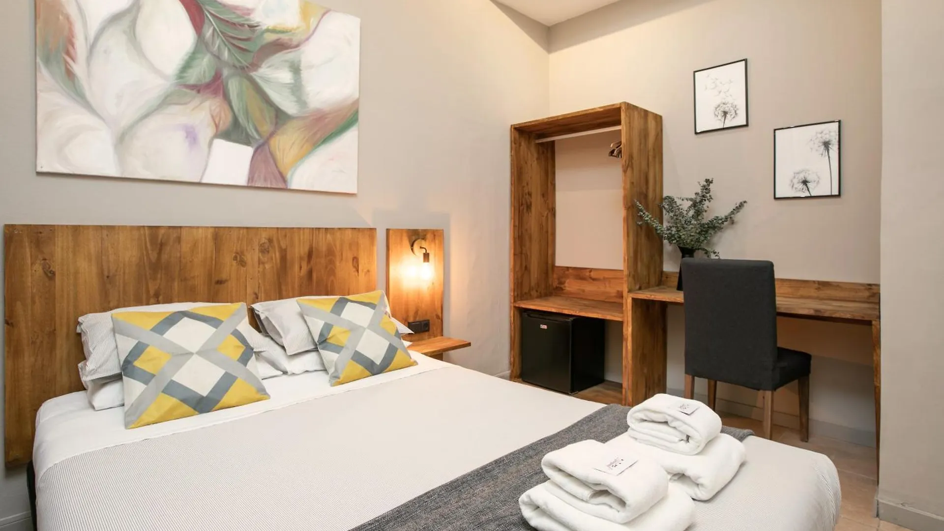** Bed & Breakfast Jardinets Guest House Barcelona Spain