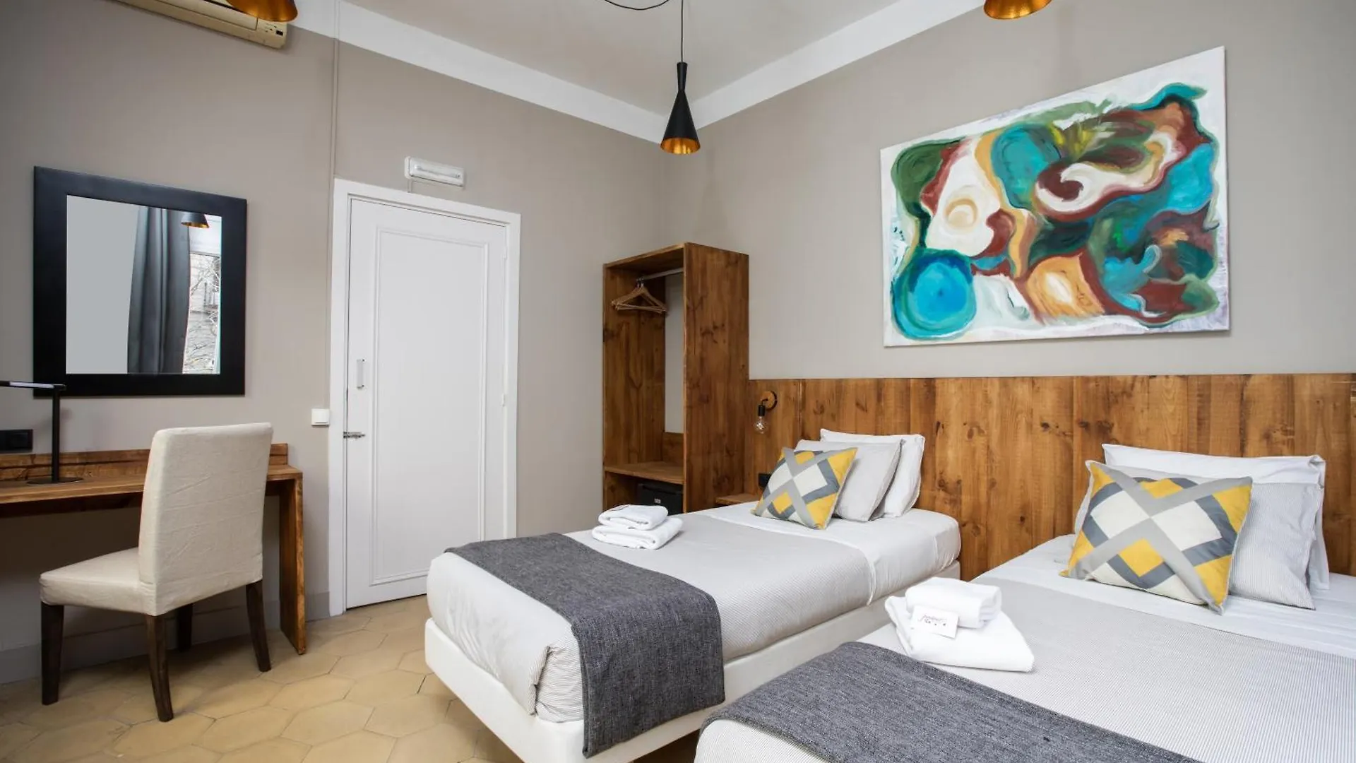 Jardinets Guest House Barcelona 2*,  Spain