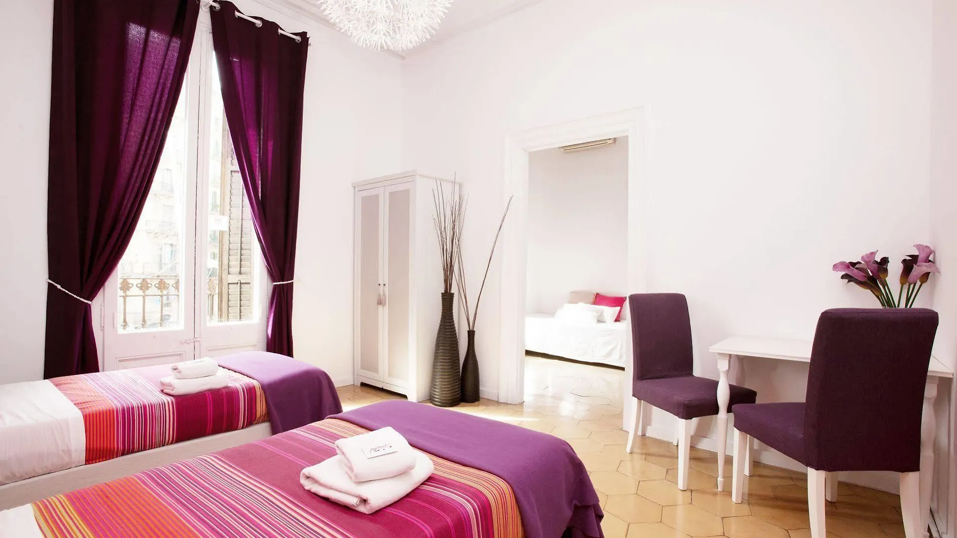 Jardinets Guest House Barcelona