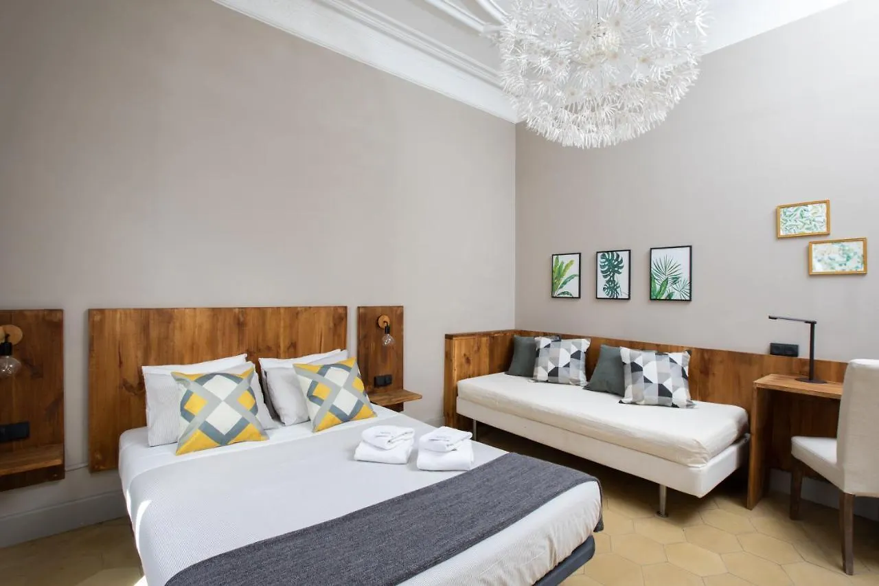 Jardinets Guest House Barcelona Bed & Breakfast