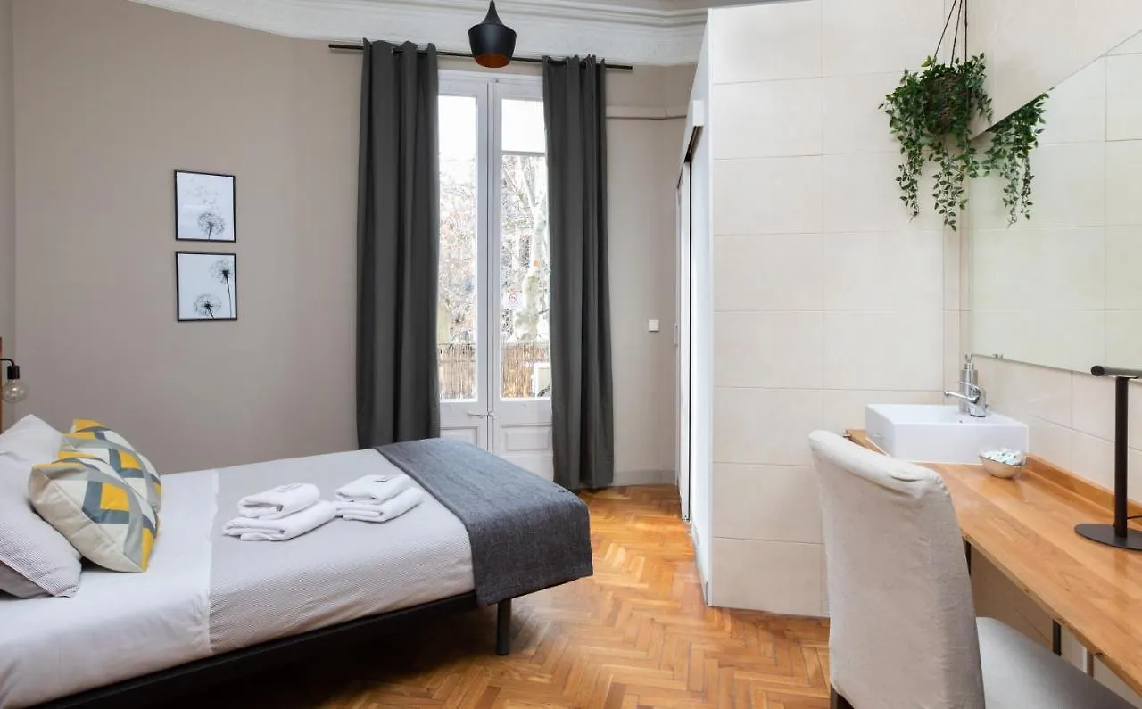 Jardinets Guest House Barcelona