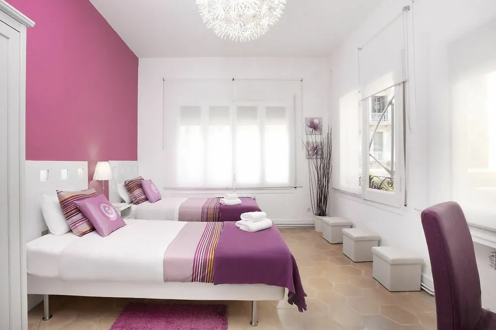 Jardinets Guest House Barcelona